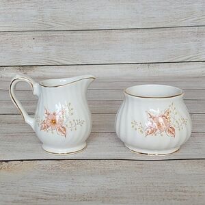 Vintage Sadler Creamer and‎ Open Sugar.